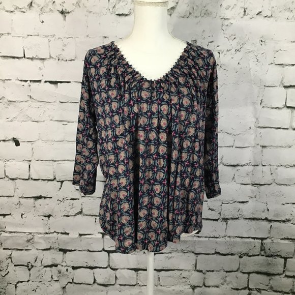 Lucky Brand Tops - Lucky Brand Ladies V Neck Top Size XL
